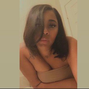 Meet your Posher, Alexus